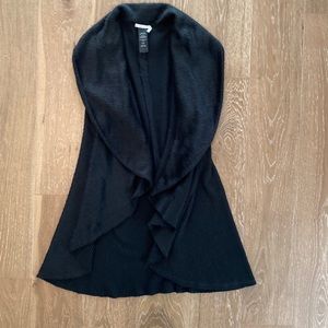Alice + Olivia faux fur black long sleeveless shawl cardigan women’s size S